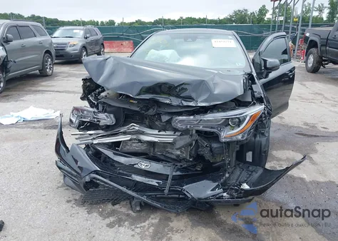 2022 Toyota Corolla Se/Night Shade из США, поврежденный, VIN 5YFS4MCE2NP120424